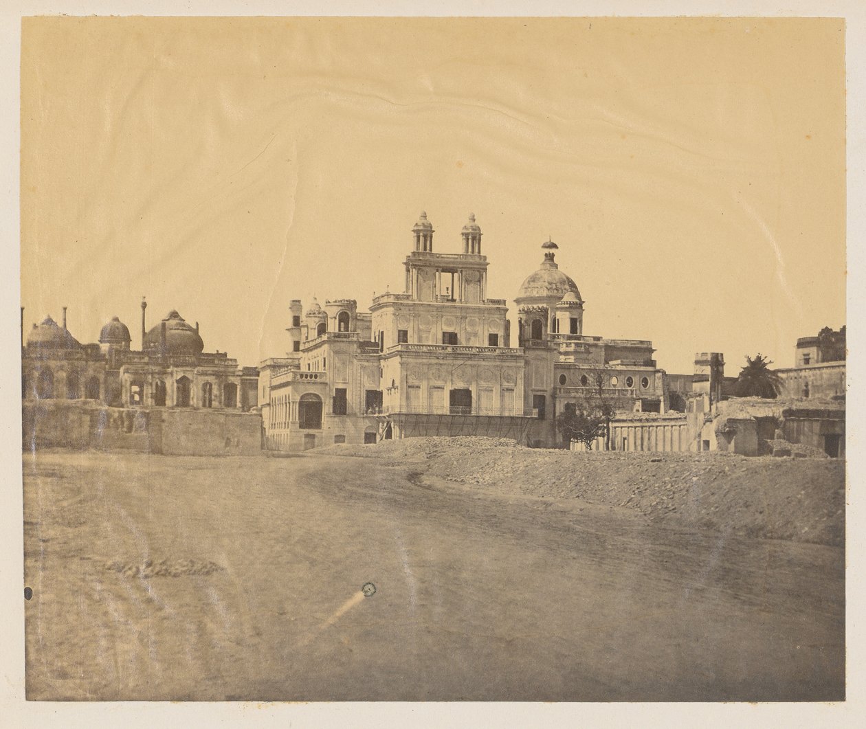[Paleis na 1857 Opstand]. door Robert C. Tytler
