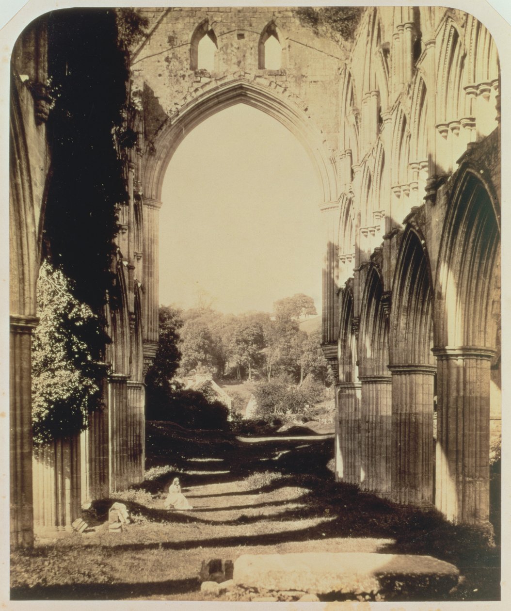 Rievaulx Abbey, North Yorkshire, 1854 door Roger Fenton