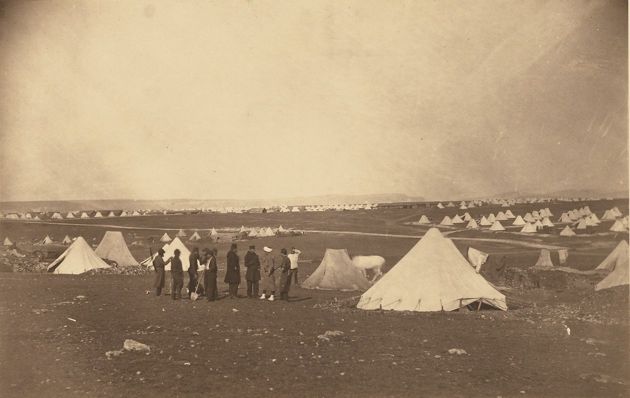 General Bosquets Quarters kijkend in de richting van Mackenzie Farm. door Roger Fenton