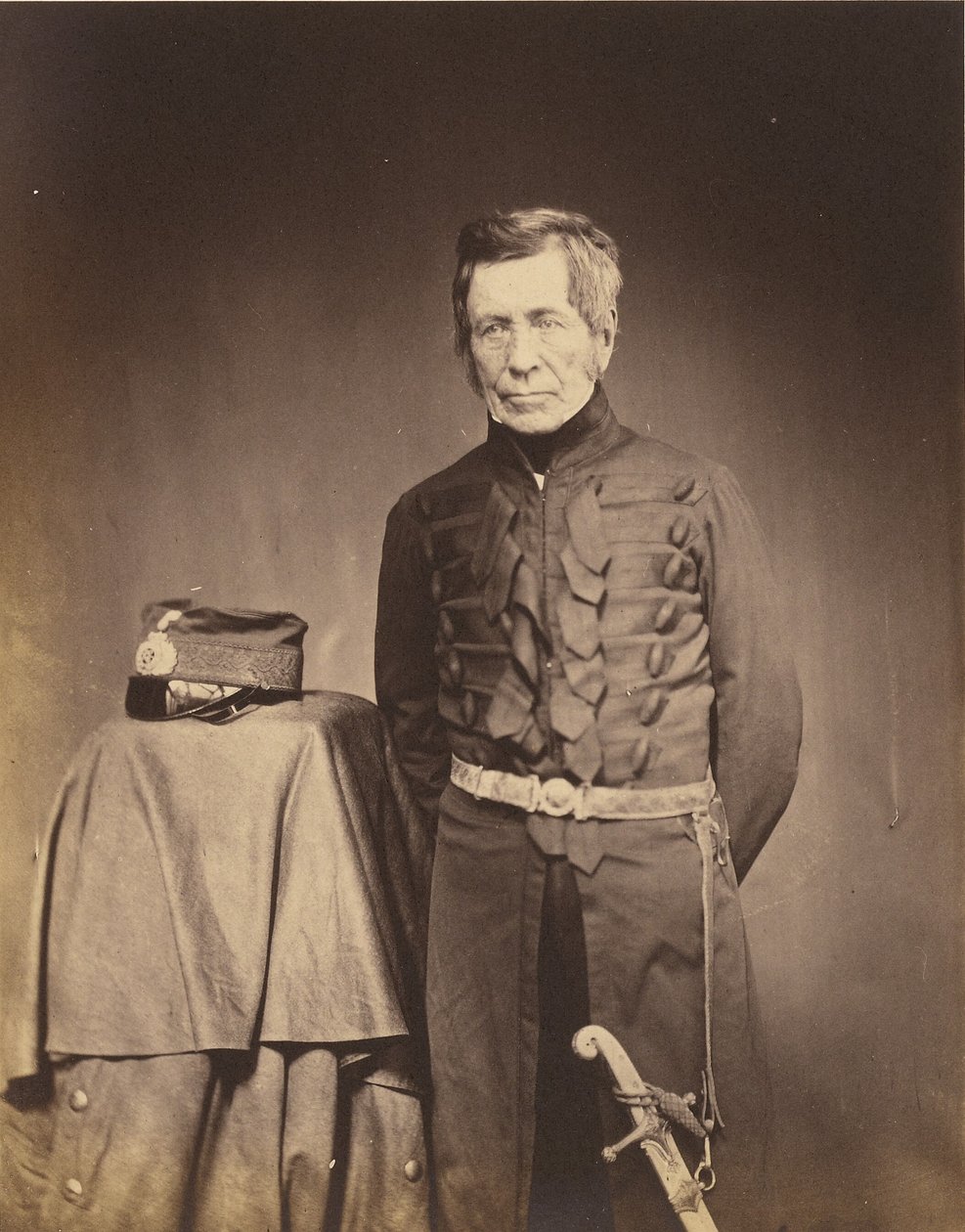 Luitenant-generaal Sir J. Burgoyne, G.C.B. door Roger Fenton