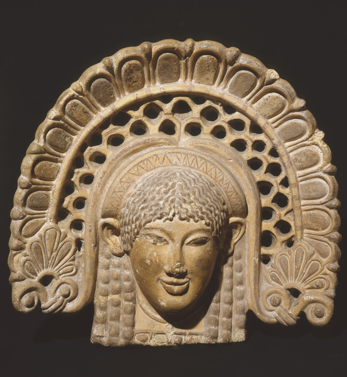 Antefix met een vrouwenhoofd, uit Lanuvio door Roman