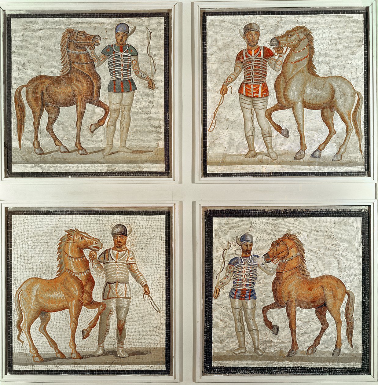 Vier ruiters in hun racekleuren (mozaïek) door Roman