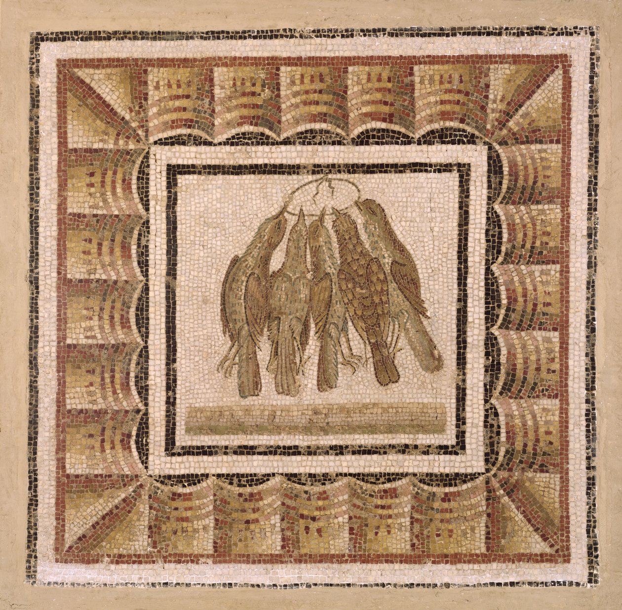 Pavement met vijf lijsters, uit El-Jem (Thysdrus) door Roman