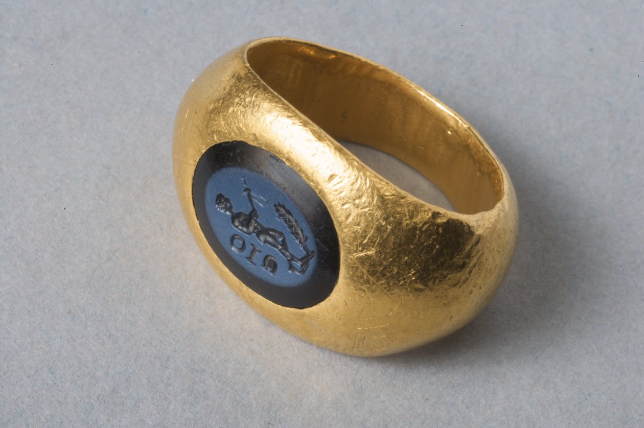 Ring met nicolo intaglio gegraveerd met Theseus door Roman