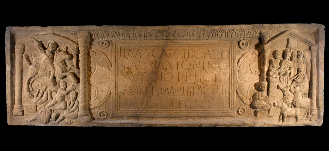 De Bridgeness Plaat, detail van een zandstenen afstandsplaat, symboliseert de Romeinse verovering, uit Bridgeness, West Lothian, ca. 142 n.Chr. door Roman