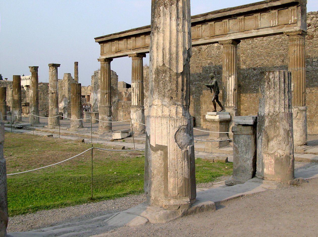 De tempel van Apollo door Roman