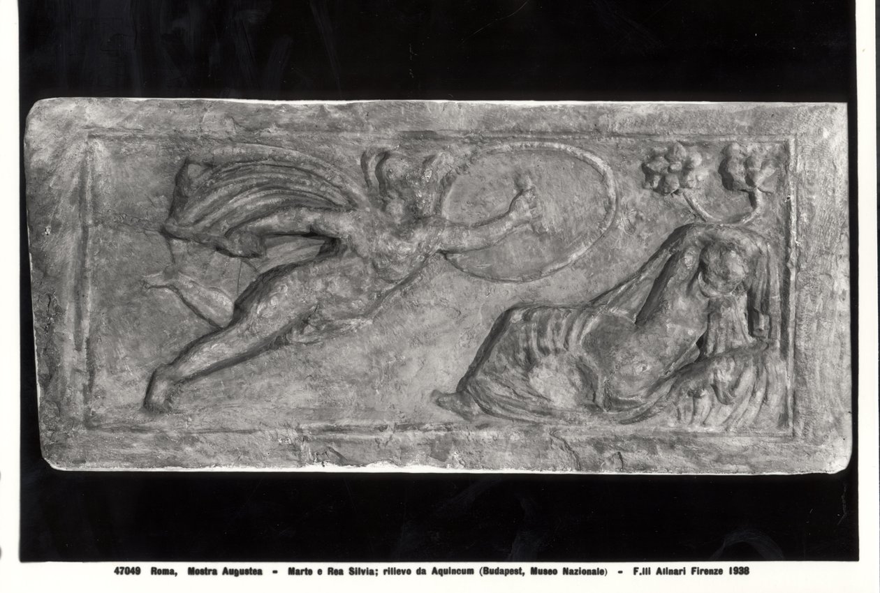 Mars verschijnt aan Rhea Silvia, van een reliëf gevonden in Aquincum door Roman Roman
