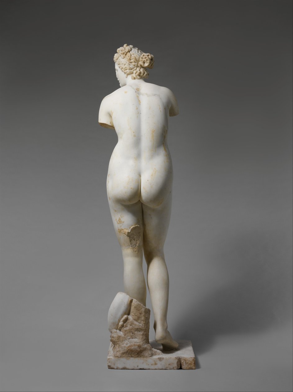 Standbeeld van Aphrodite door Roman Roman