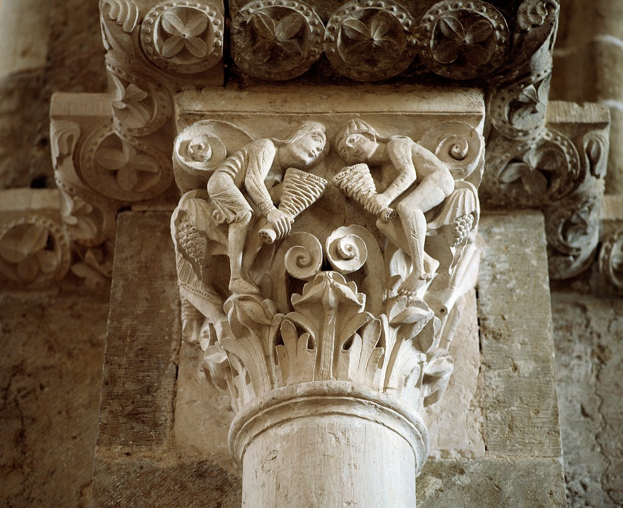 Voorstelling van de Winden (gekerfd kapiteel) door Romanesque