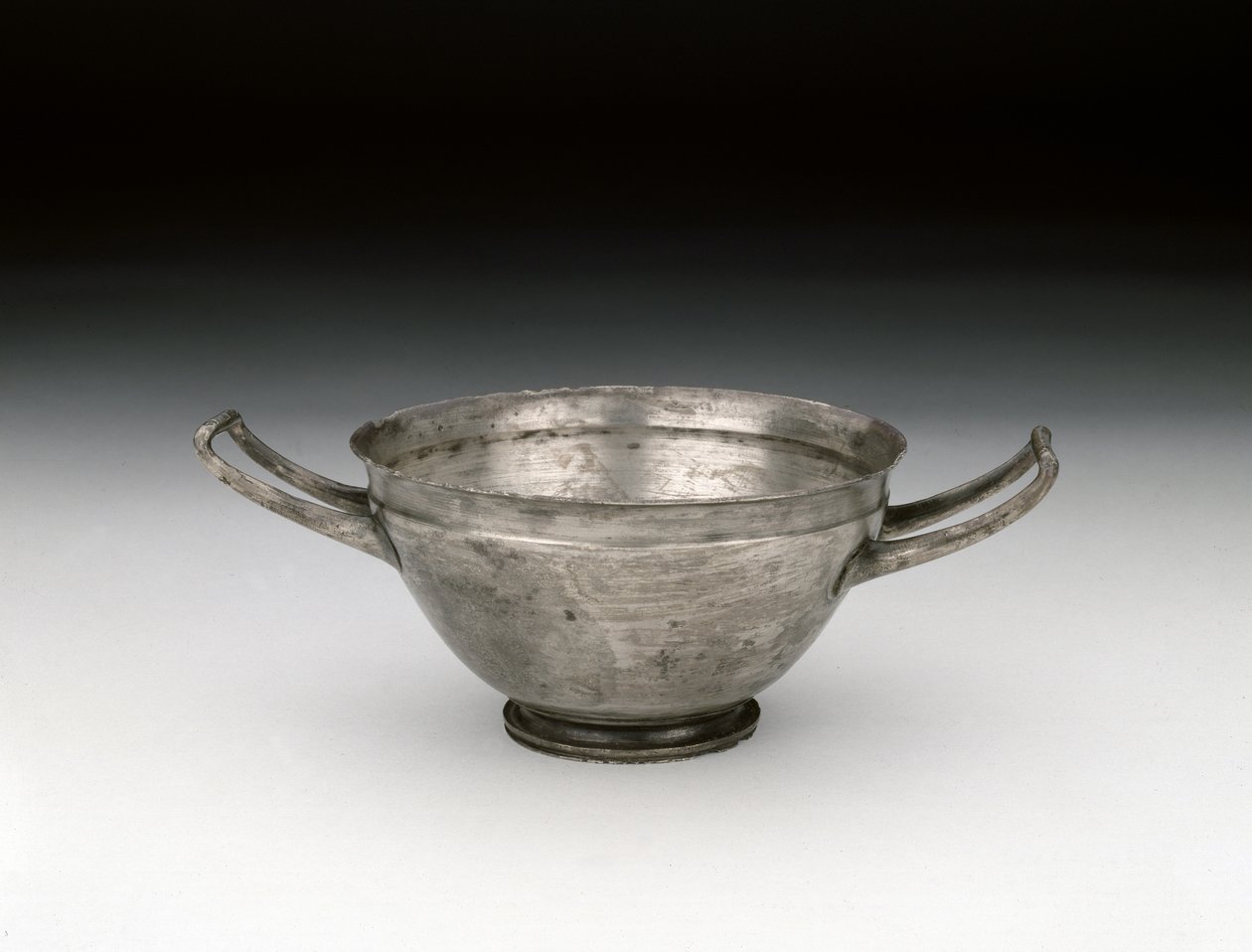 Beker, uit Graf IV in Nymphaeum op de Krim, 5e eeuw v.Chr. door Scythian