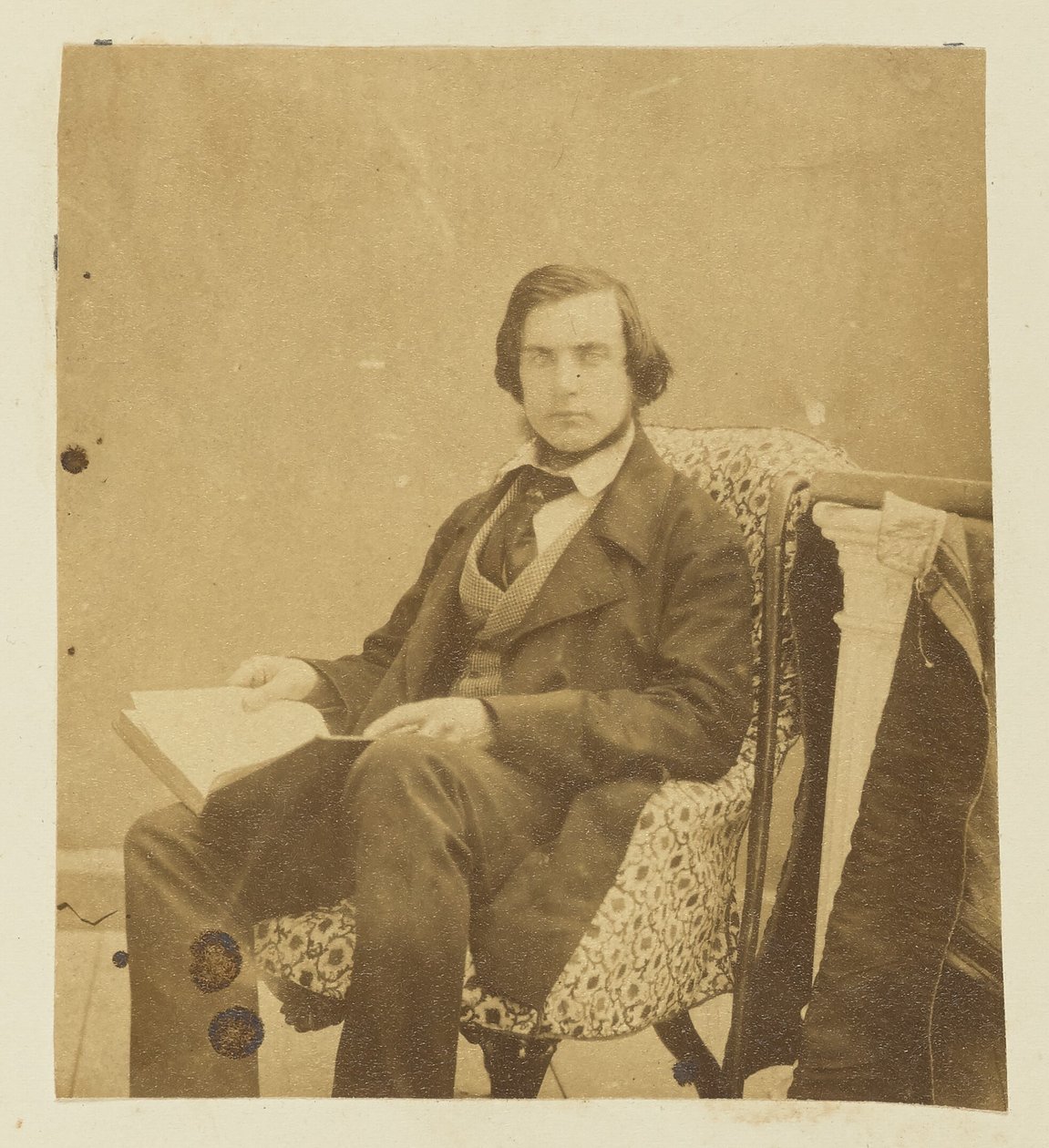 [Portret van jonge man]. door Sir John Joscelyn Coghill