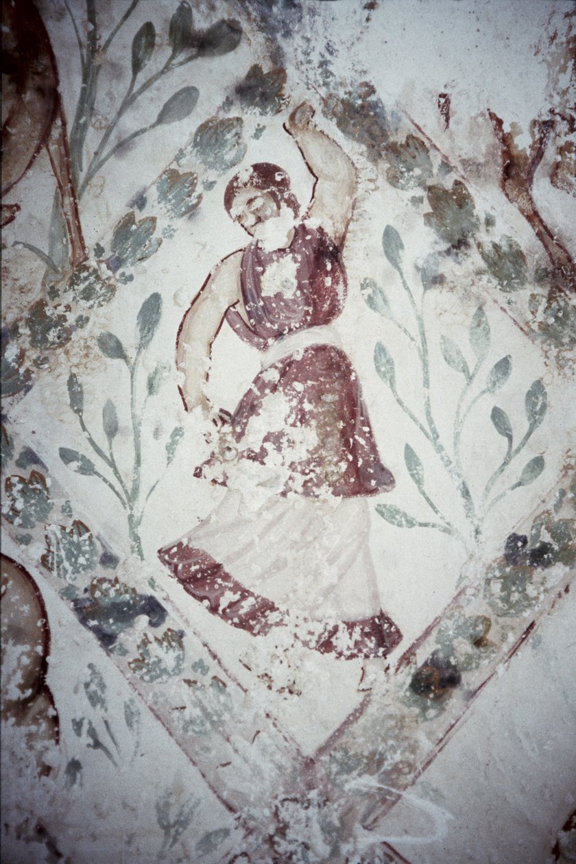 Fresco met een vrouwelijke danseres, uit het Apodyterium, begin 8e eeuw door Syrian School