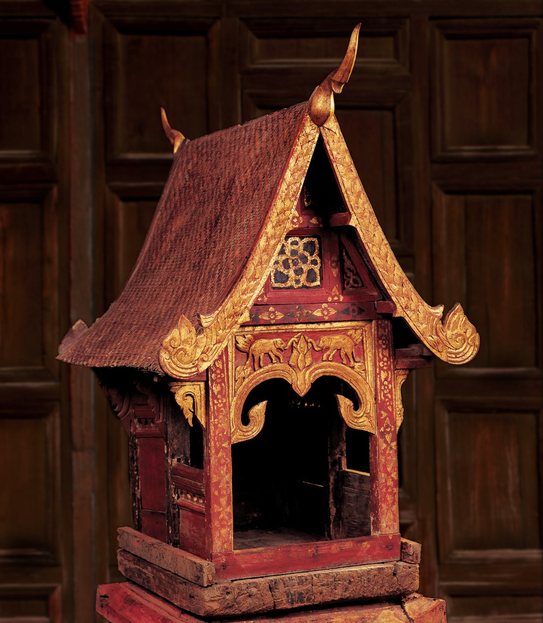 Model van een Lanna-tempel door Thai School