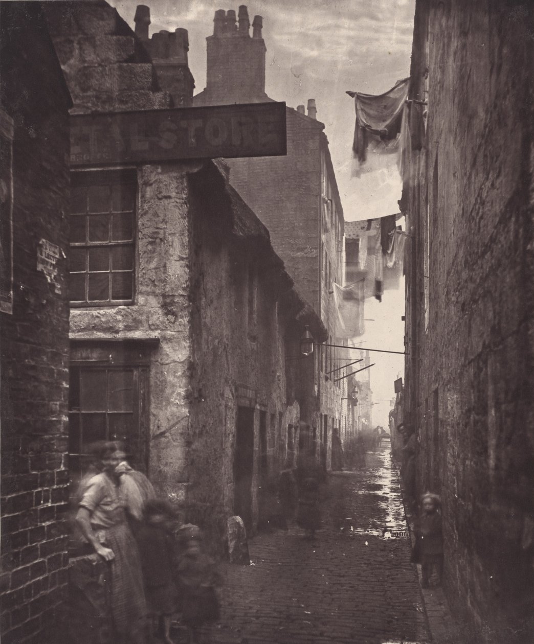 Oude Vennel, Off High Street, 1868-1871 door Thomas Annan