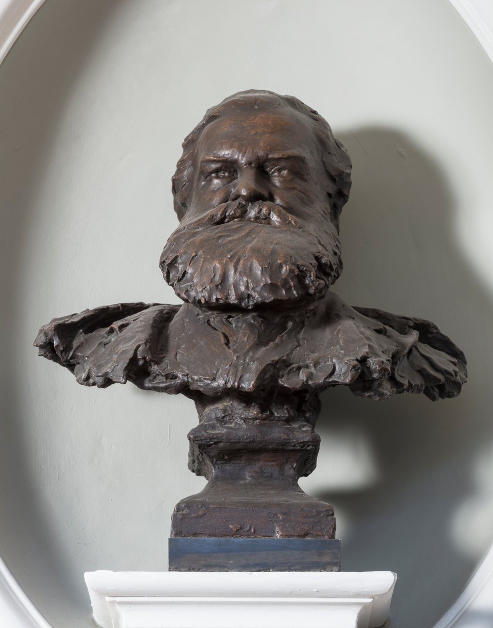 Buste van John Brett door Thomas Stirling Lee
