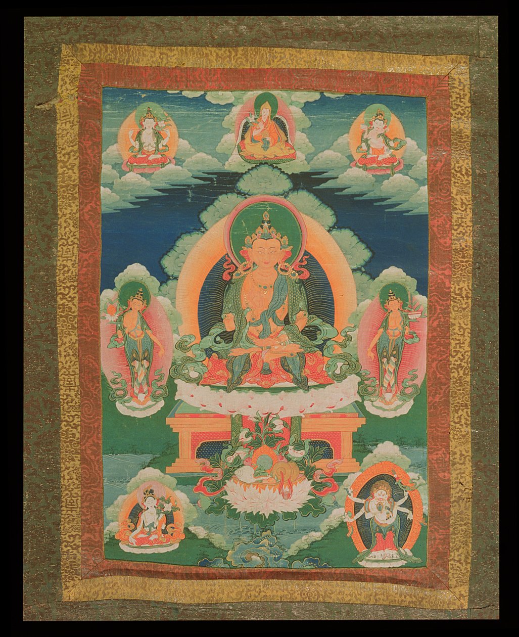 Thangka schilderij dat een niet-geïdentificeerde Bodhisattva afbeeldt, met verschillende bodhisattva