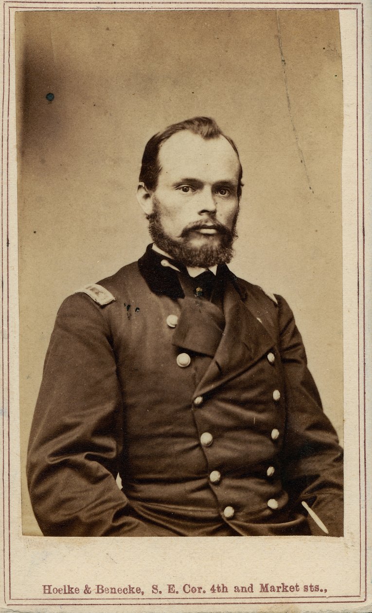 Halflang portret van een man in uniform door Unbekannt Unbekannt