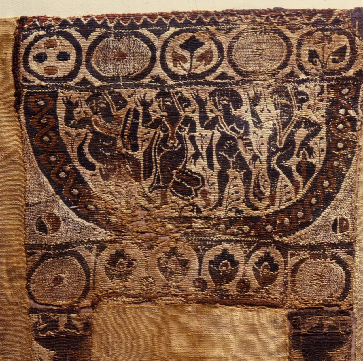 Fragment van een tuniek door Unbekannt Unbekannt