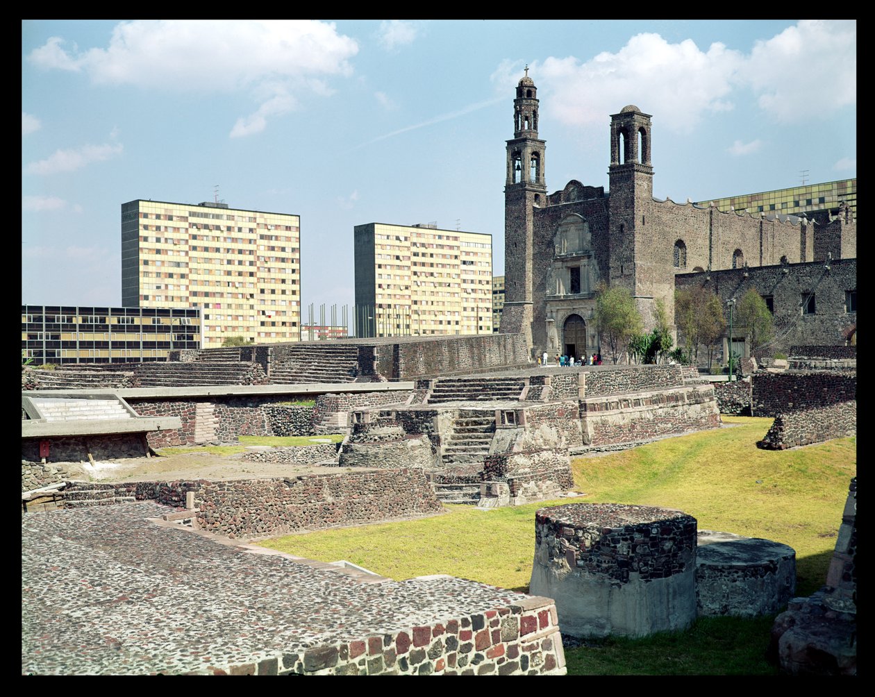 Plaza de las Tres Culturas, 14e-20e eeuw door Unbekannt Unbekannt