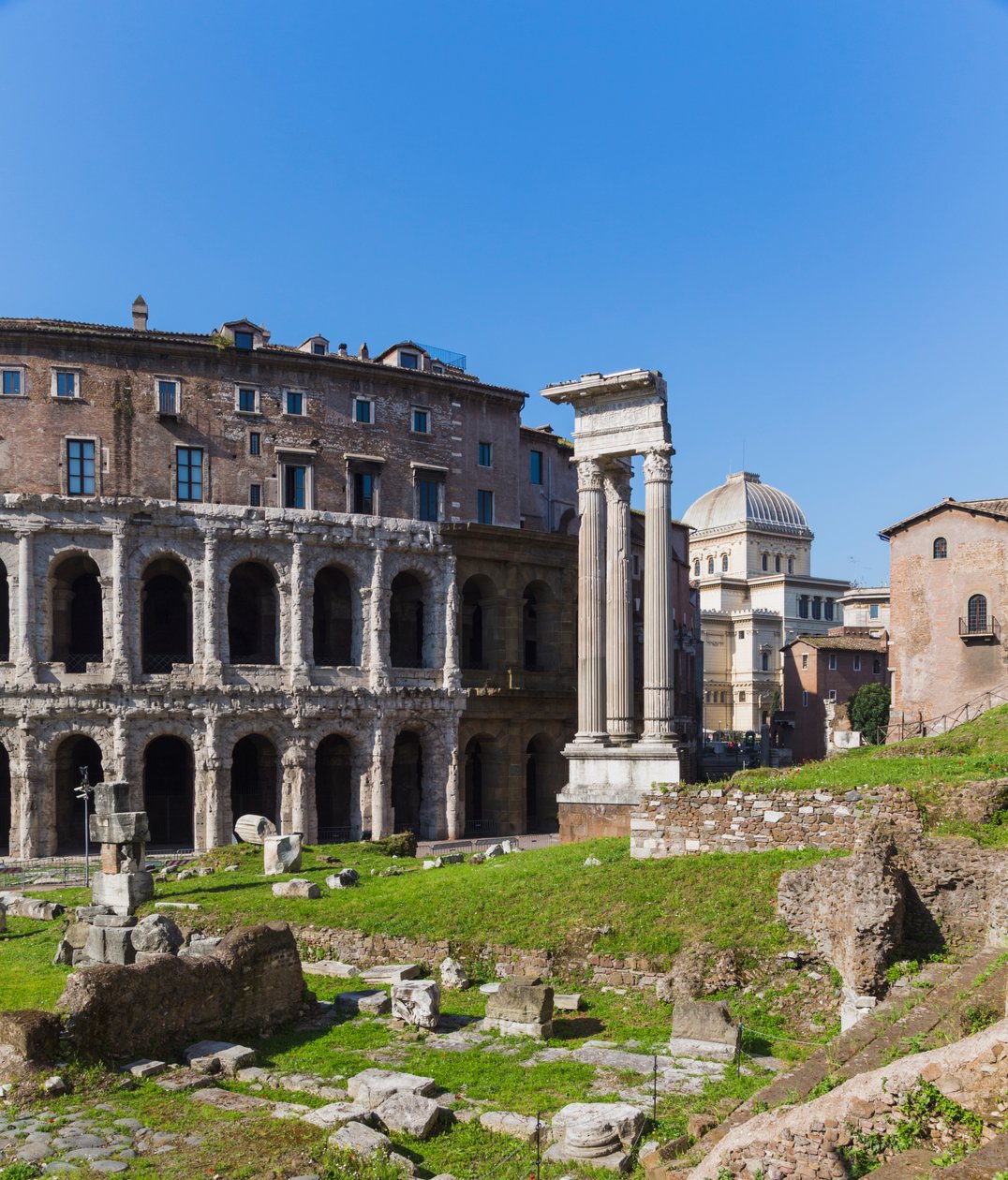 Rome, Italië. Theater van Marcellus en Tempel van Apollo door Unbekannt Unbekannt