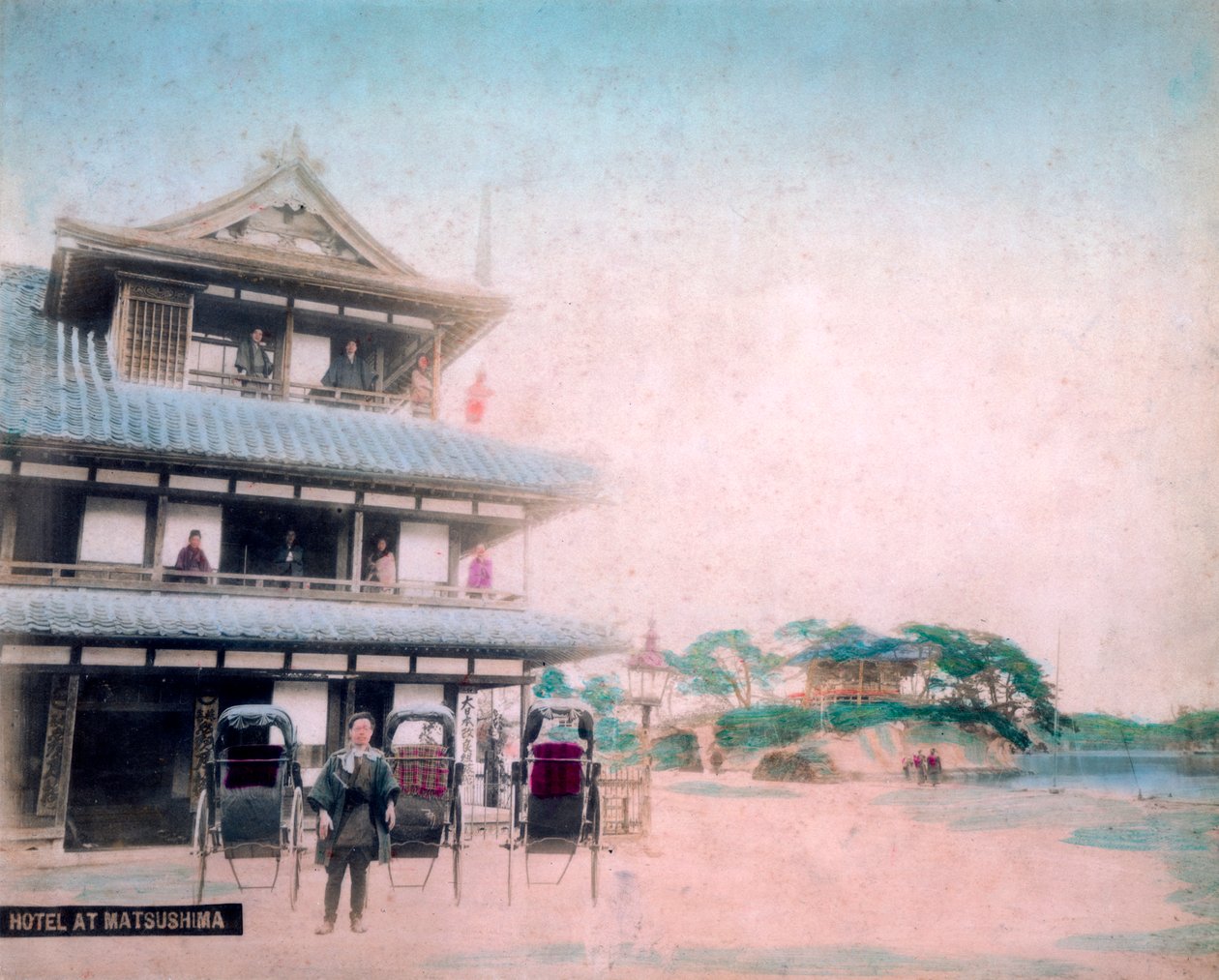 Een hotel in Matsushima, Miyagi Prefectuur, Japan door Unbekannt