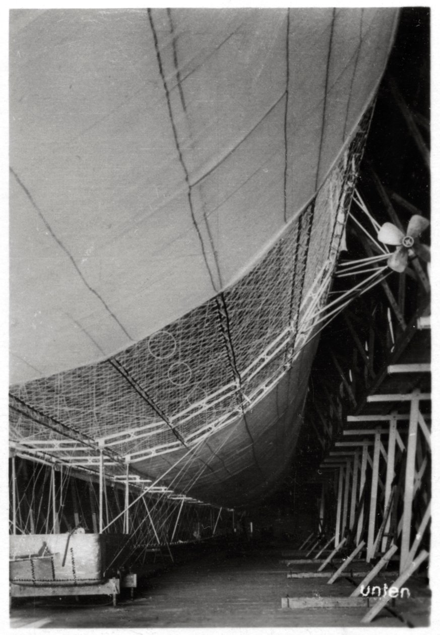 Luchtschip LZ1 Graf Zeppelin in aanbouw, 1899 1933 door Unbekannt