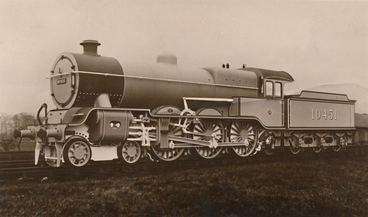 Een L.M.S. Superheated Express Passenger Engine door Unbekannt