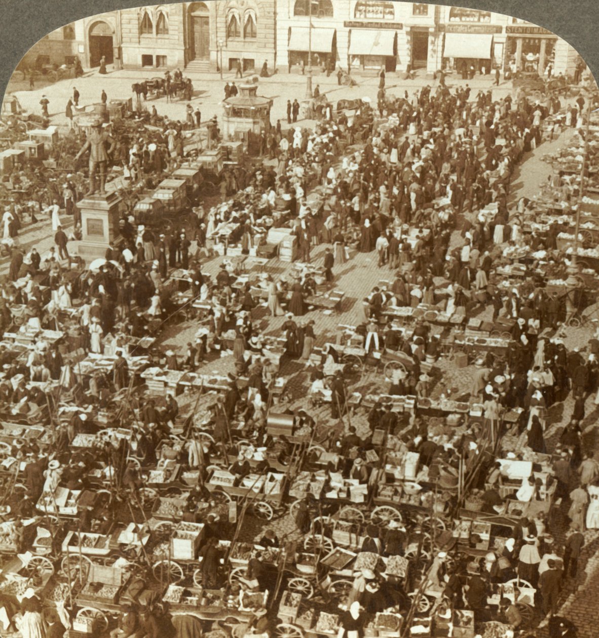 Grootste markt van Christiania, Noorwegen, ca. 1905 door Unbekannt