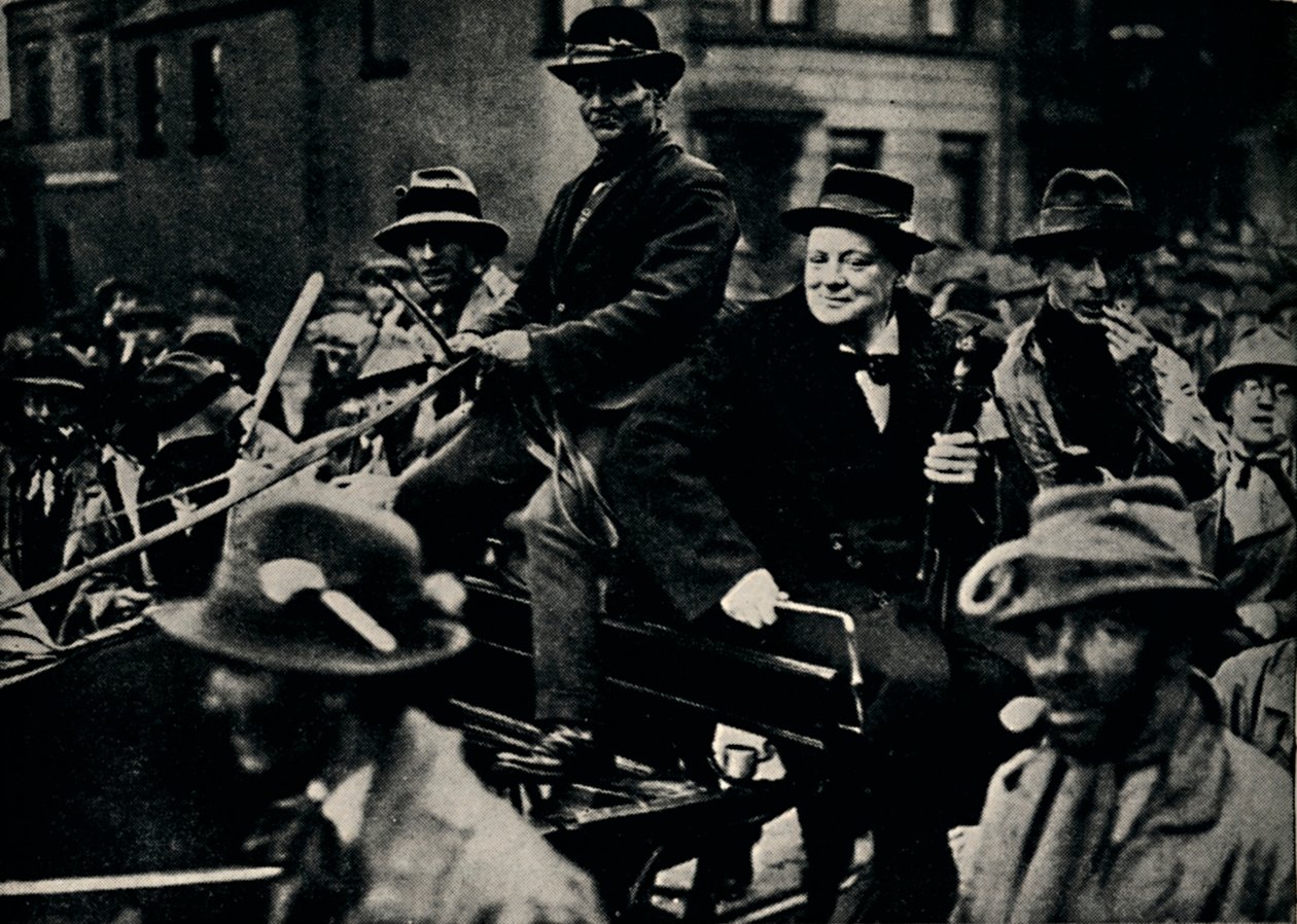 Churchill opnieuw in Belfast, 1926, 1945 door Unbekannt