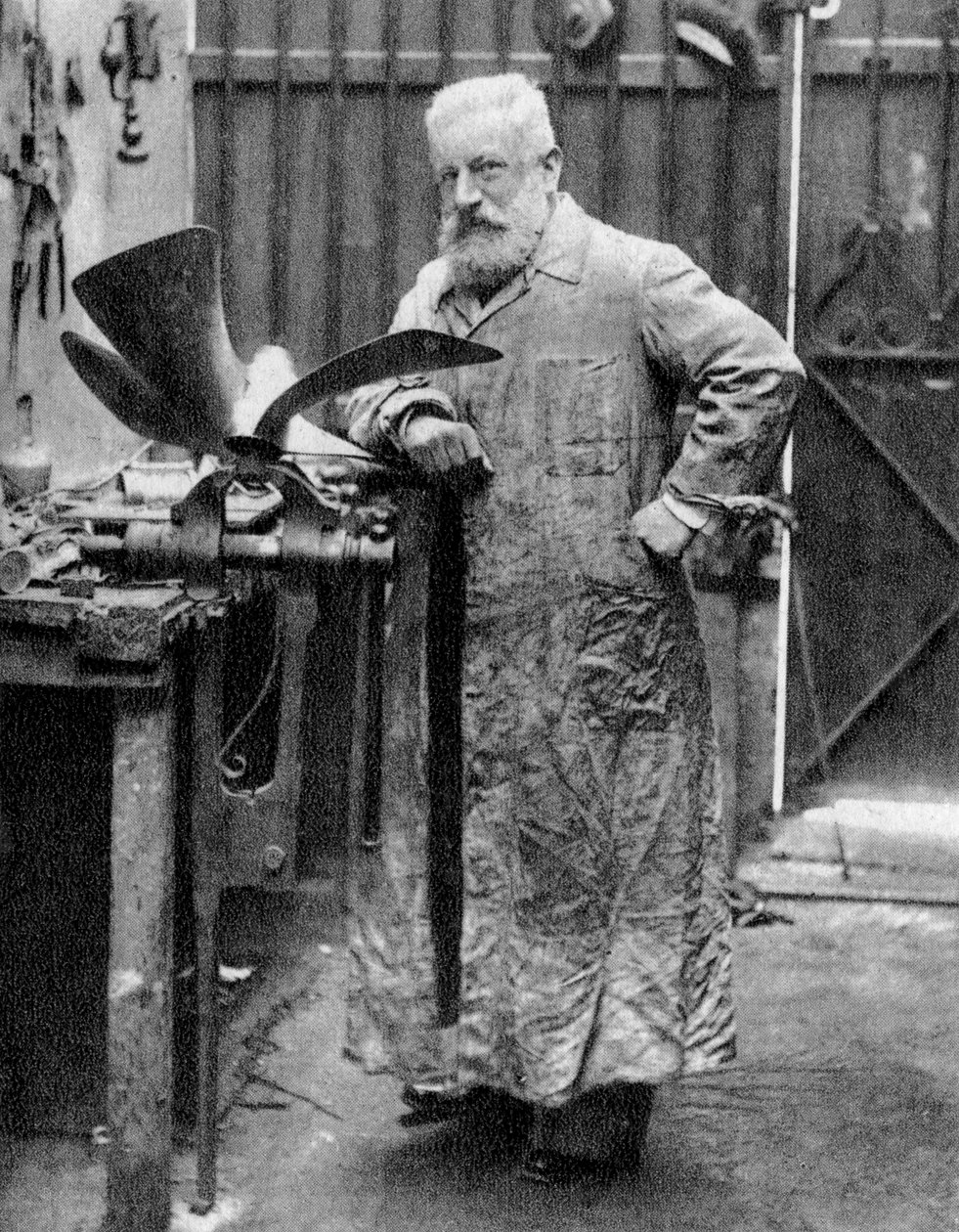 Fernand Forest, Franse uitvinder, 1888 door Unbekannt