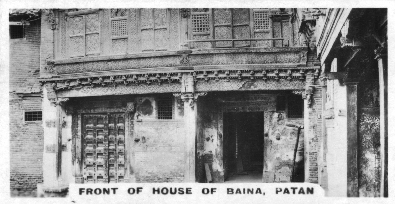 Huis van Baina, Patan, India, ca. 1925 door Unbekannt