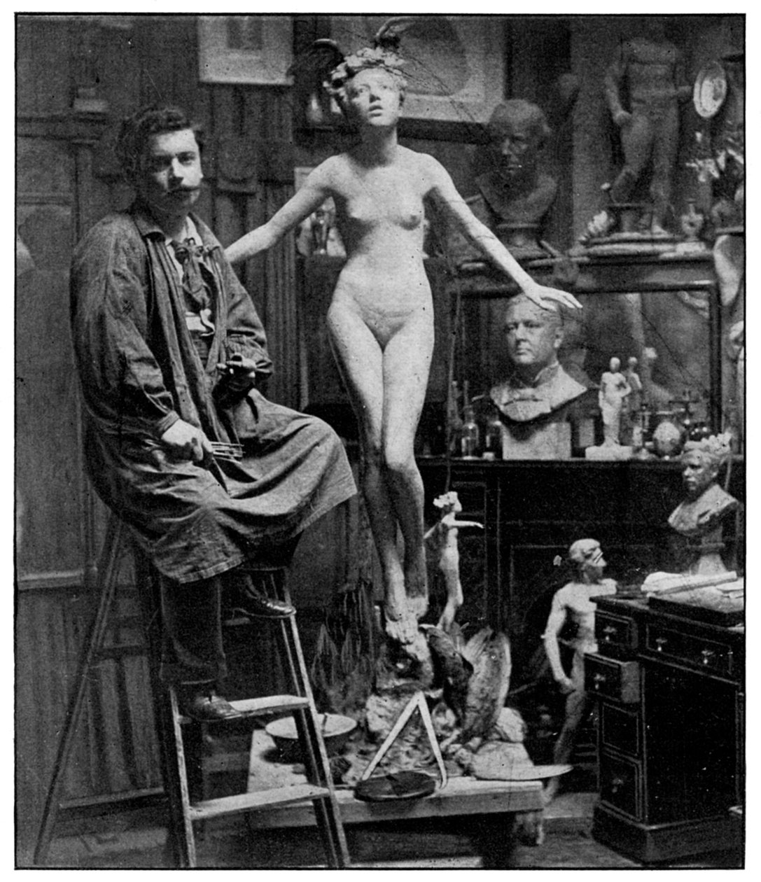 In de studio van meneer Lucchesi, Londen, 1899 door Unbekannt