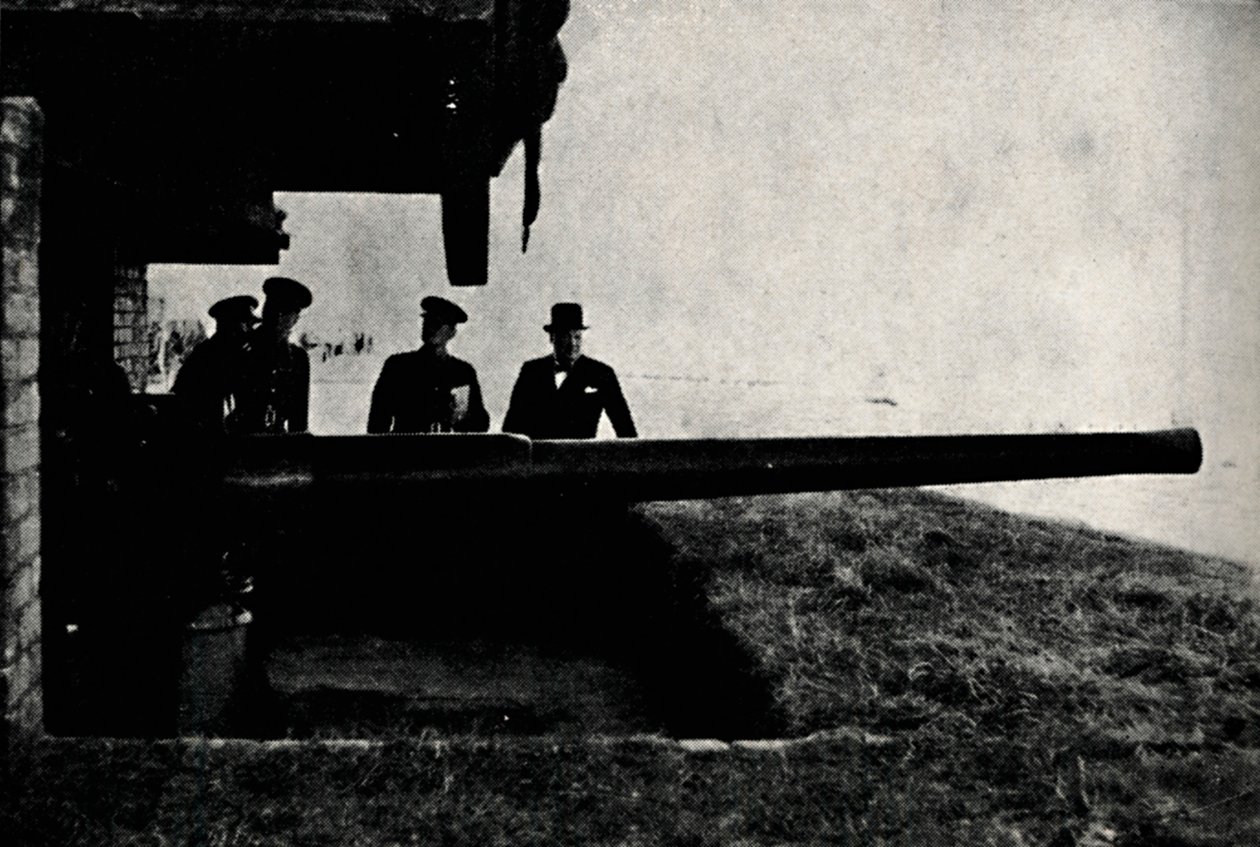 Inspectie van kustverdedigingen, c1940, 1945 door Unbekannt