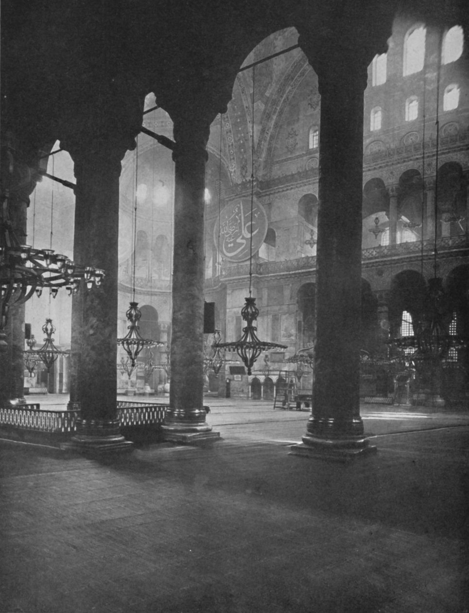 Interieur van Santa Sophia, 1913 door Unbekannt