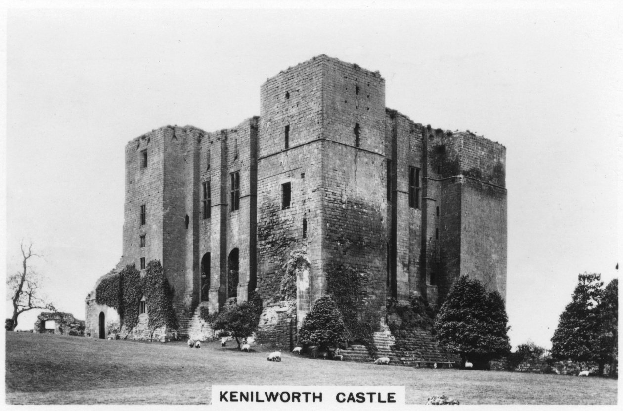 Kenilworth Castle, Warwickshire, 1937 door Unbekannt