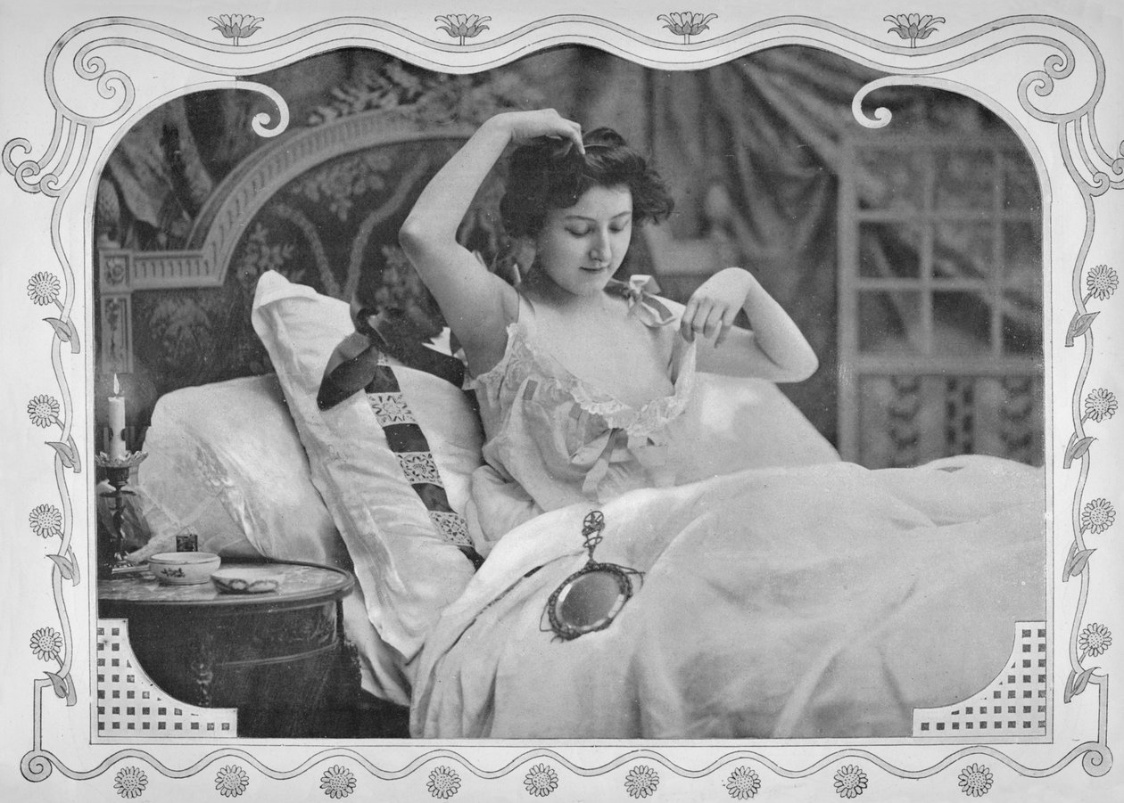 La Comparaison, 1900 door Unbekannt