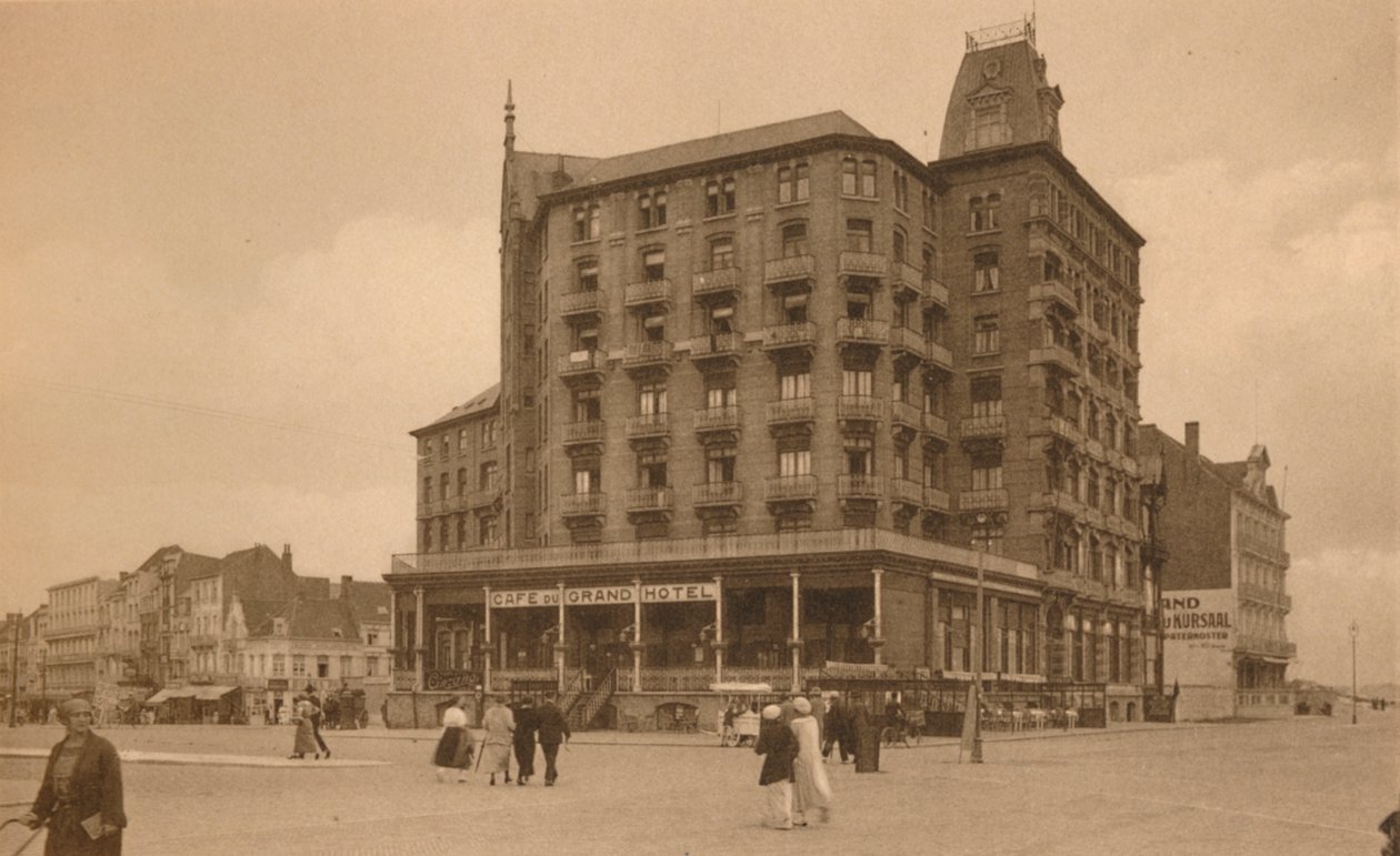 Le Grand Hotel, c1900 door Unbekannt