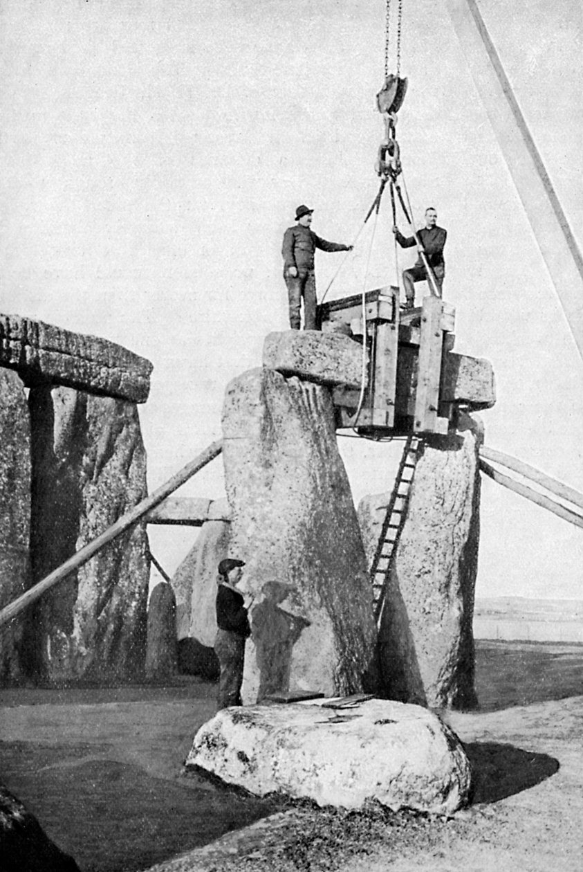 Het optillen van een impost bij Stonehenge door Unbekannt