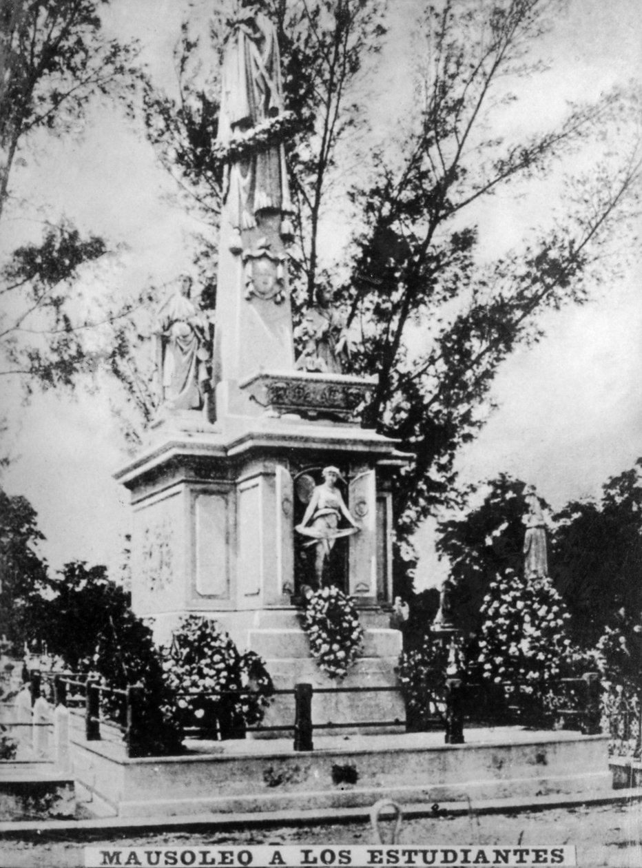 Mausoleum voor de geëxecuteerde medische studenten, 1890, 1902s door Unbekannt