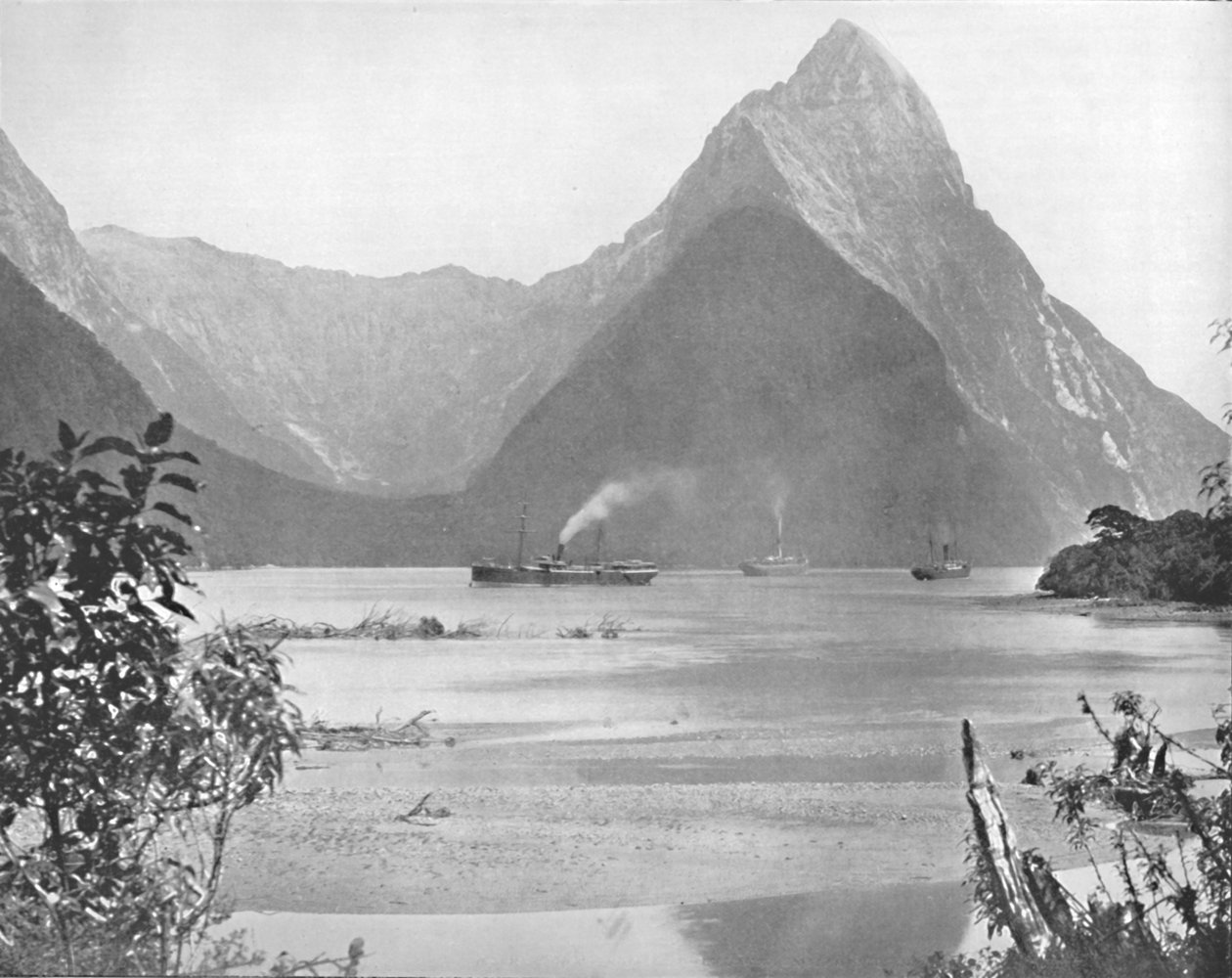 Mitre Peak, 19e eeuw door Unbekannt