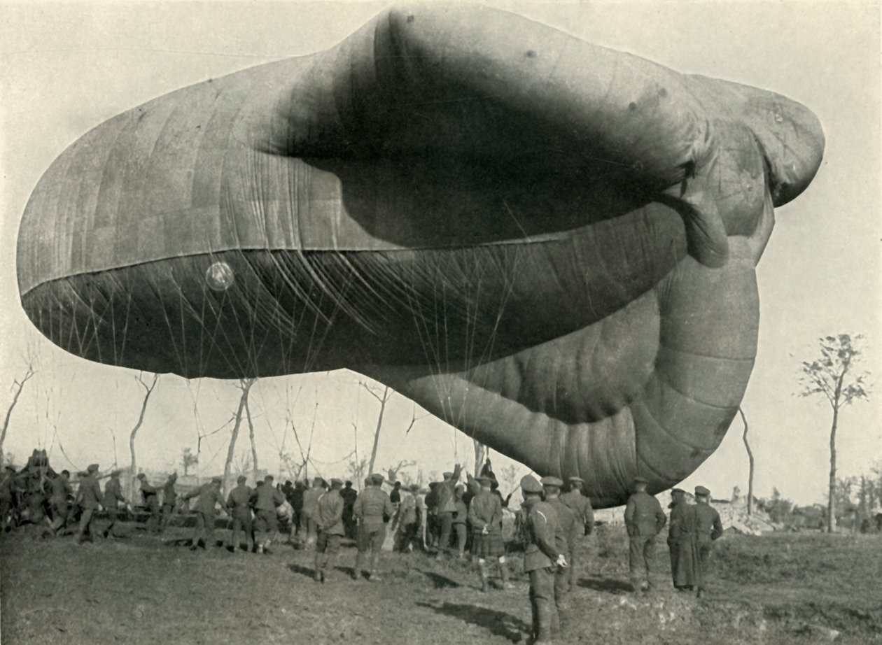 Een van onze observatieballonnen, 1919 door Unbekannt