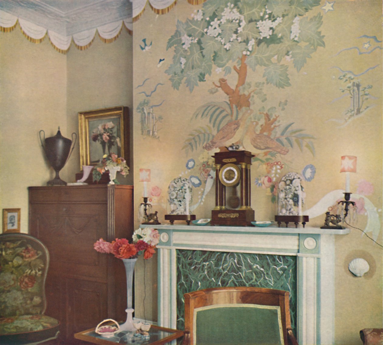 Geschilderde schoorsteenmantel, 1933 door Unbekannt