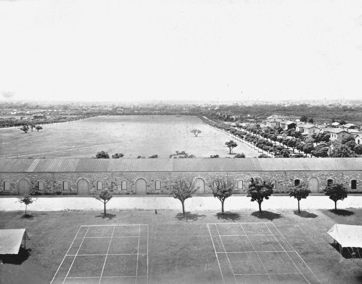 Parade Grounds, San Antonio, Texas, VS, ca. 1900 door Unbekannt