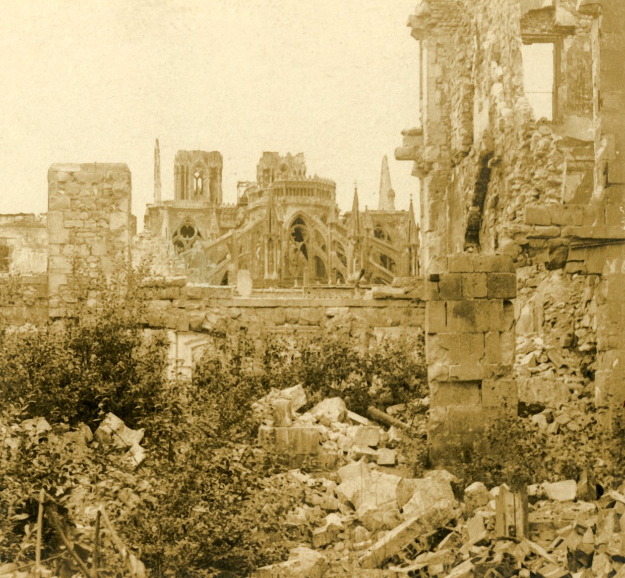Kathedraal van Reims, Reims, Noord-Frankrijk, ca. 1914-ca. 1918 door Unbekannt