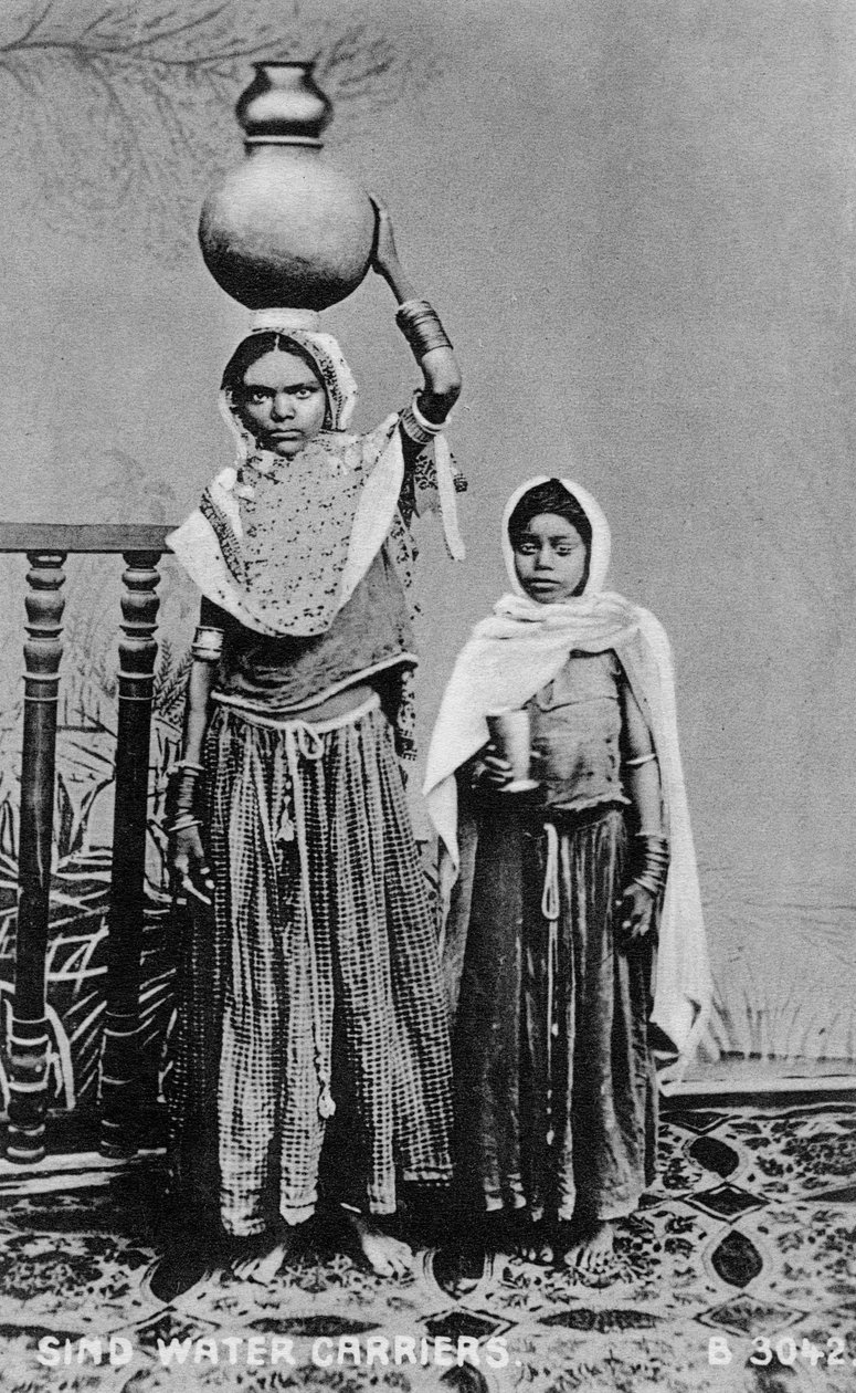 Sindh waterdragers, India, 1917 door Unbekannt