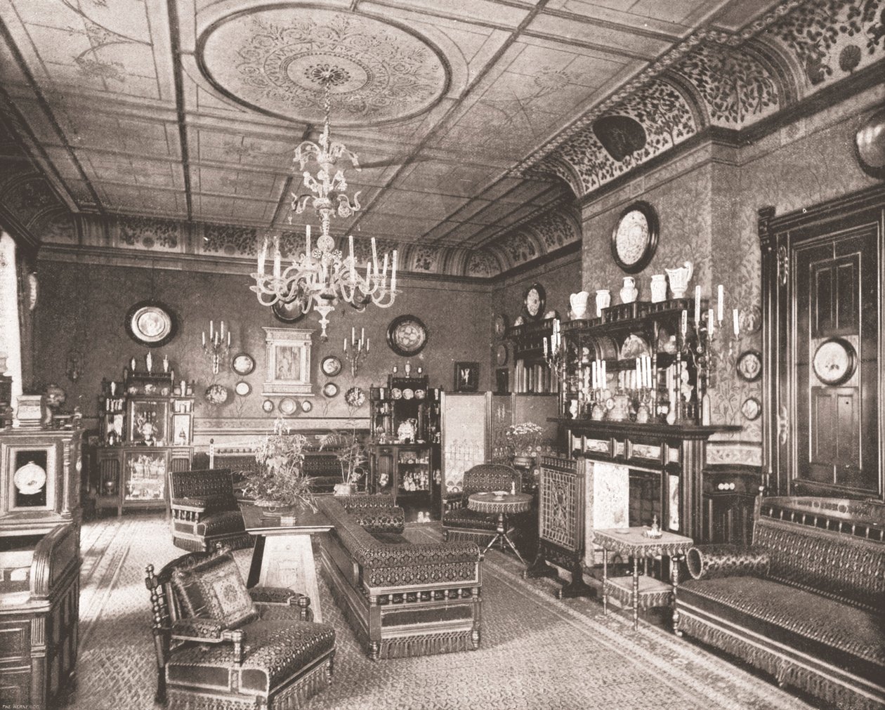 De ochtendkamer, Clarence House, Londen, 1894 door Unbekannt