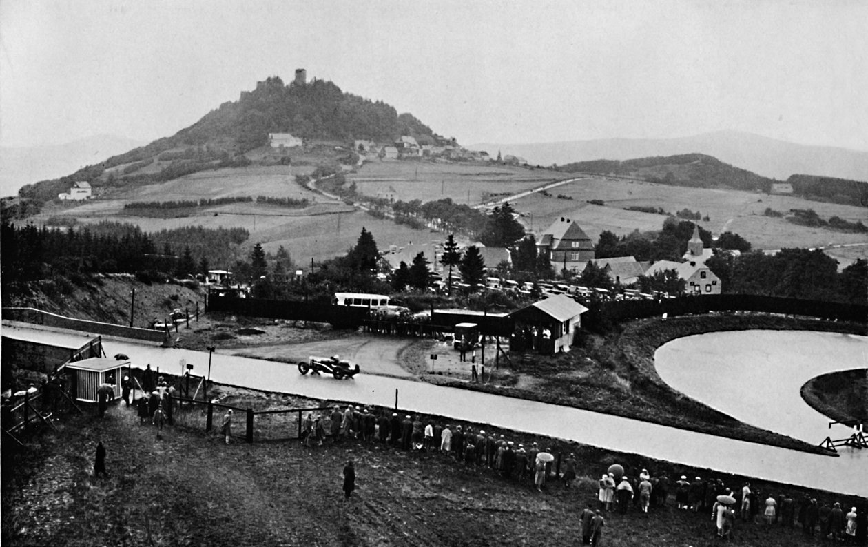 De Nürburgring, Eifelgebergte, Duitsland door Unbekannt