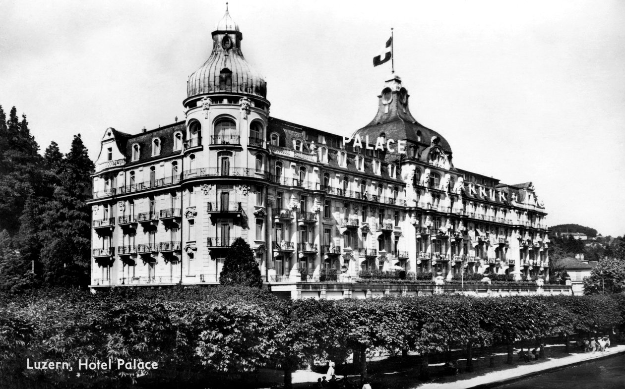 Het Palace Hotel, Luzern, Zwitserland, begin 20e eeuw door Unbekannt