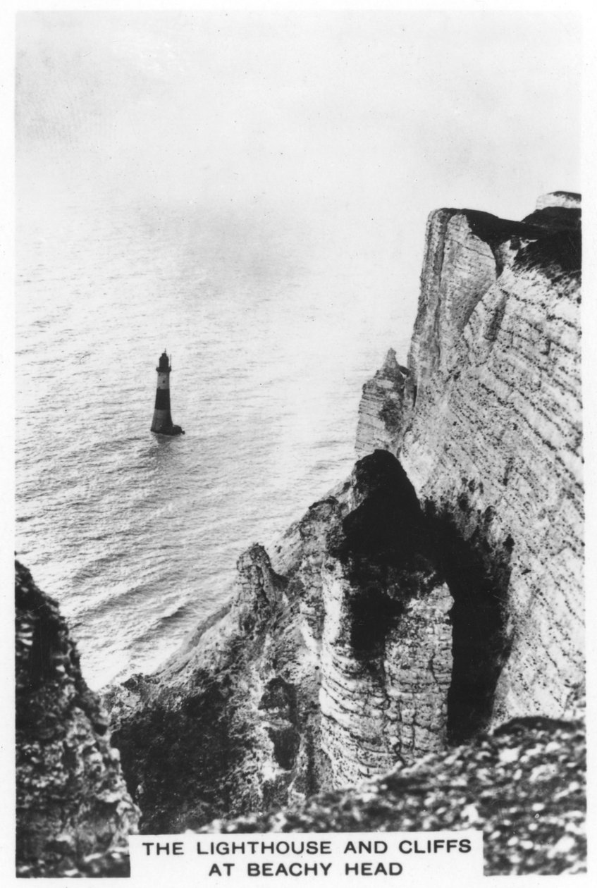 De vuurtoren en kliffen bij Beachy Head, 1936 door Unbekannt