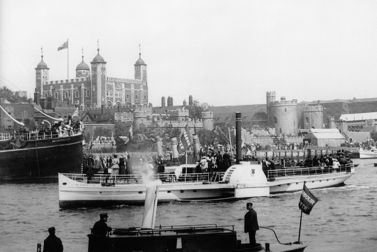 De opening van de Tower Bridge, Londen, 1894 door Unbekannt